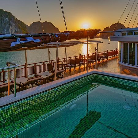 Heritage Line Ylang Cruise - Halong Bay & Lan Ha Bay Ha Long Dış mekan fotoğraf