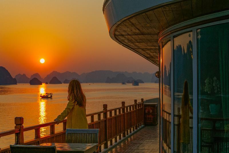 Heritage Line Ylang Cruise - Halong Bay & Lan Ha Bay Ha Long Dış mekan fotoğraf